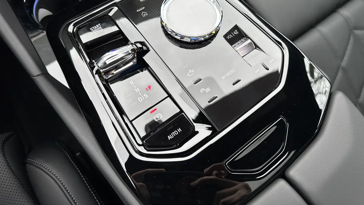 2026 BMW 5 Series 530i xDrive