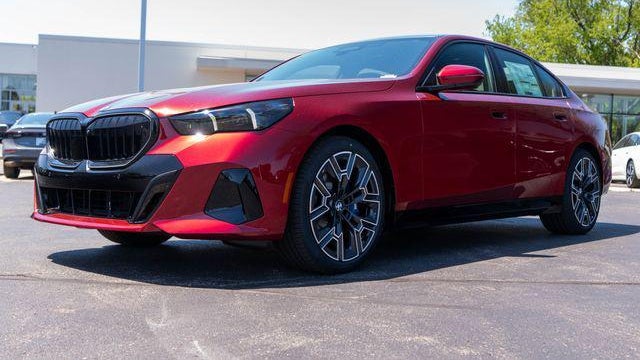 Preowned 2027 BMW 5 Series 530i xDrive for Sale