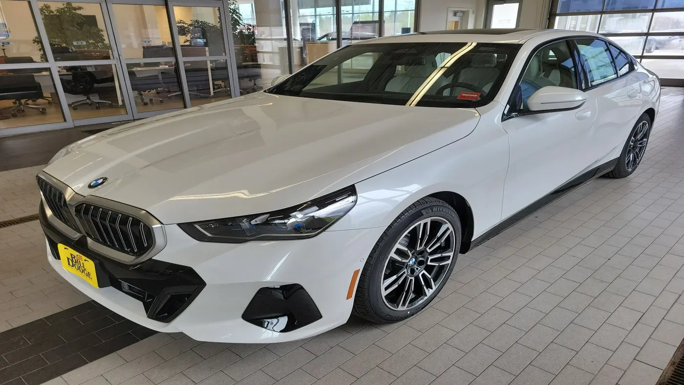 Preowned 2027 BMW 5 Series 530i xDrive for Sale