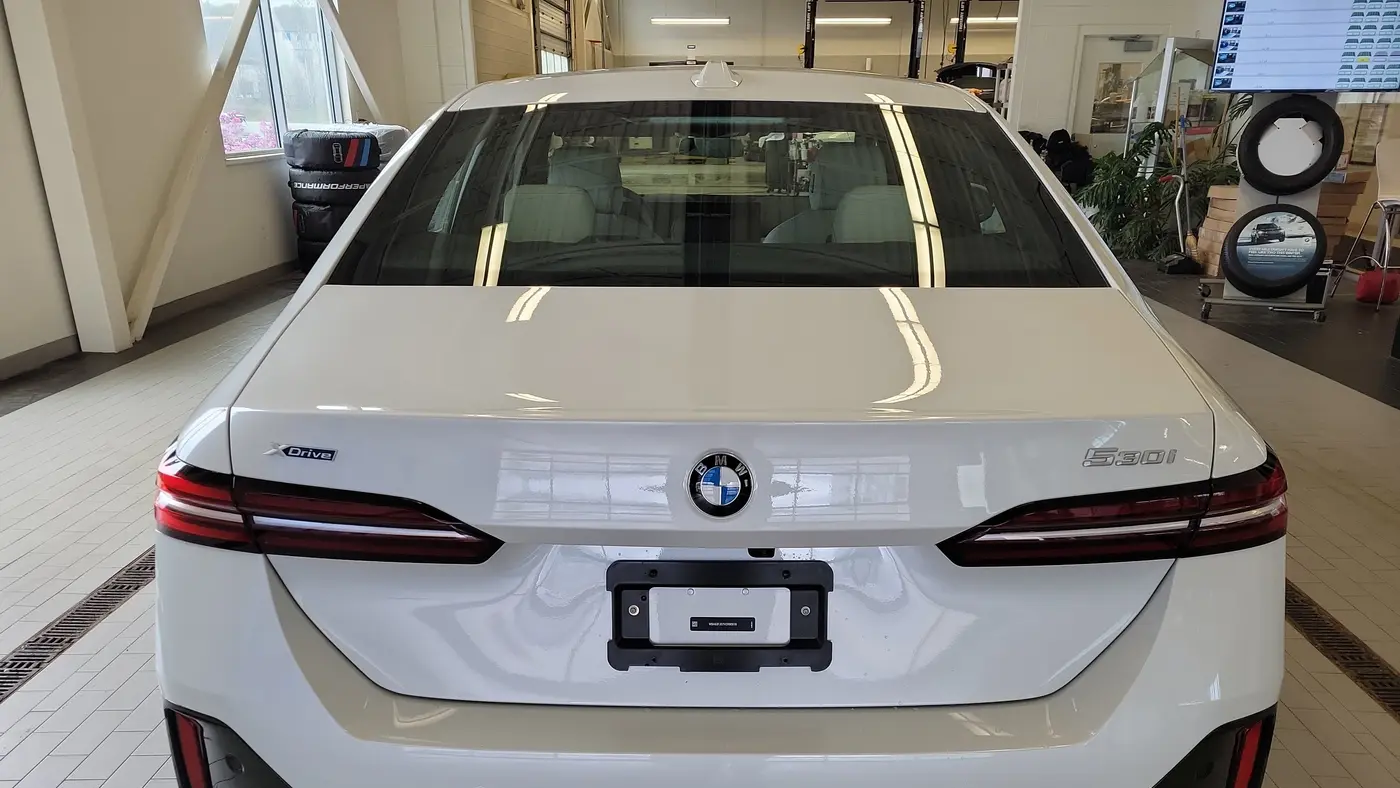 2027 BMW 5 Series 530i xDrive