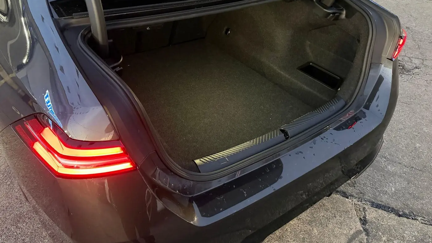 2026 BMW 5 Series 530i xDrive
