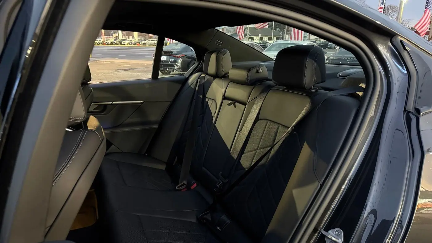 2026 BMW 5 Series 530i xDrive