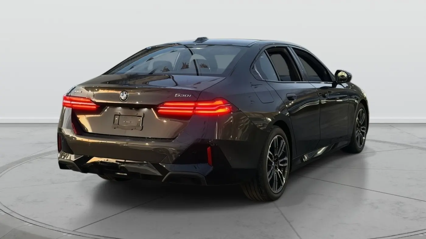 2026 BMW 5 Series 530i xDrive