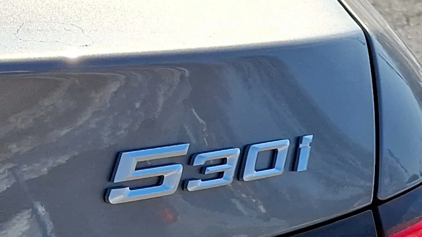 2025 BMW 5 Series 530i xDrive