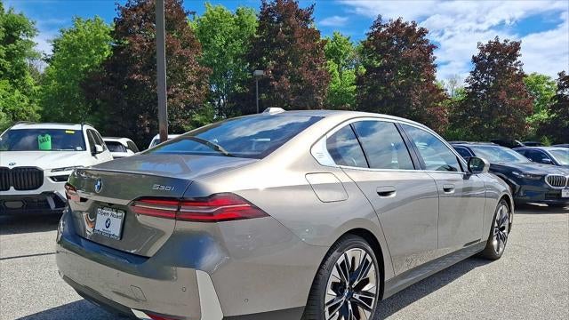 2025 BMW 5 Series 530i xDrive