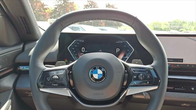 2025 BMW 5 Series 530i xDrive