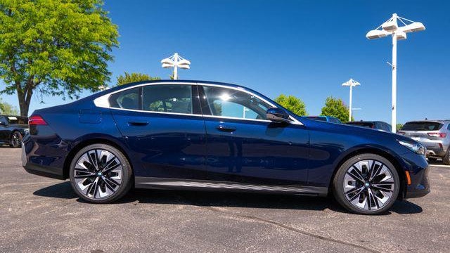 2027 BMW 5 Series 530i xDrive