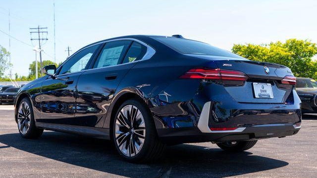 2027 BMW 5 Series 530i xDrive