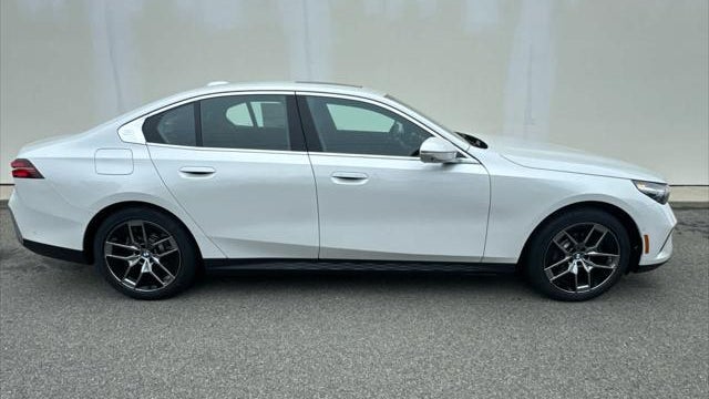 2027 BMW 5 Series 530i xDrive