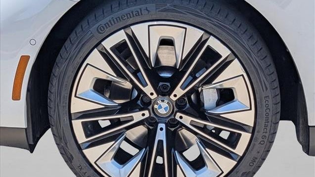 2025 BMW 5 Series 530i xDrive