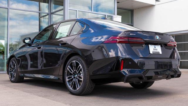 2027 BMW 5 Series 530i xDrive