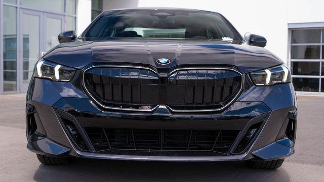 2027 BMW 5 Series 530i xDrive