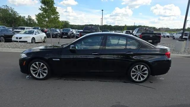 2015 BMW 5 Series 528i