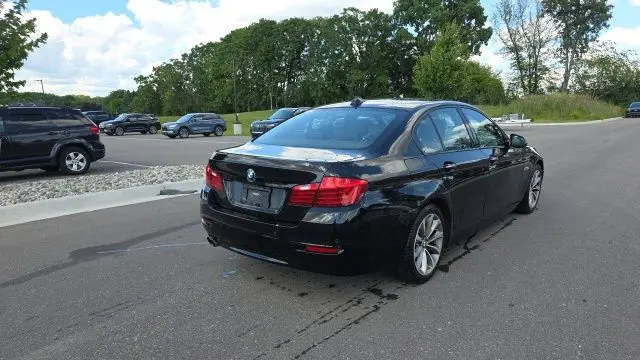 2015 BMW 5 Series 528i