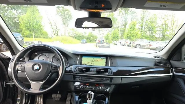 2015 BMW 5 Series 528i
