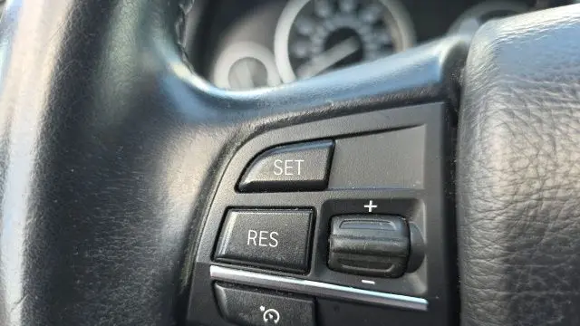 2015 BMW 5 Series 528i
