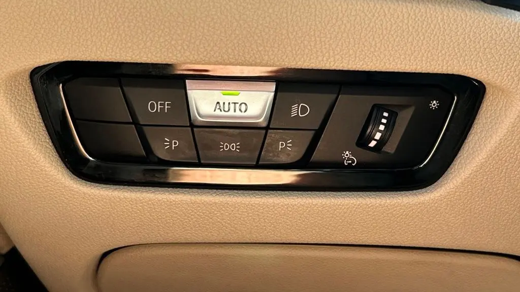 2019 BMW 3 Series 330i