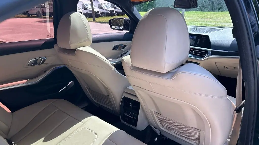 2019 BMW 3 Series 330i
