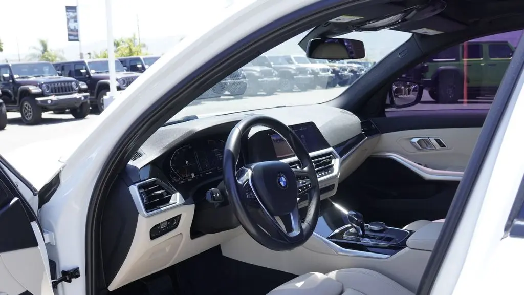 2019 BMW 3 Series 330i