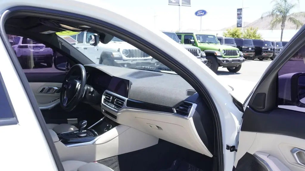 2019 BMW 3 Series 330i