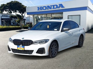 2020 BMW 3 Series with Alpine White Exterior
