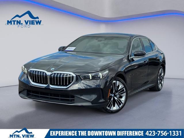 2026 BMW 540i - $59,056