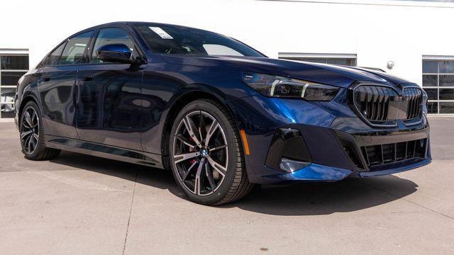 2026 BMW 5 Series 540i xDrive
