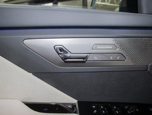 2027 BMW 740i - $116,999