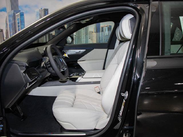 2027 BMW 740i - $116,999