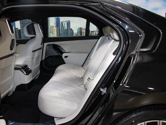 2027 BMW 740i - $116,999