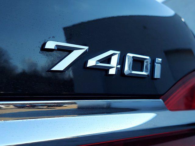 2019 BMW 740i - $18,995