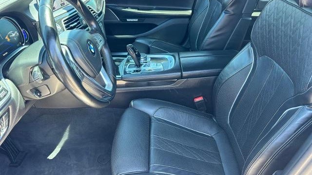 2016 BMW 7 Series 750i