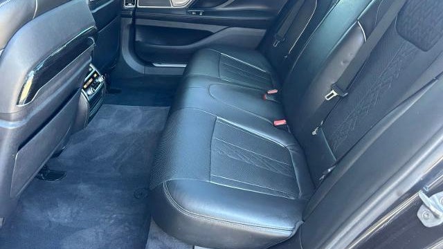 2016 BMW 7 Series 750i