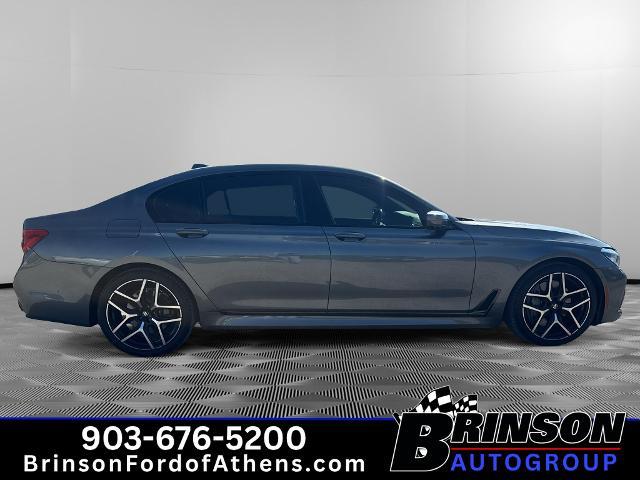 2019 BMW 750i - $24,471