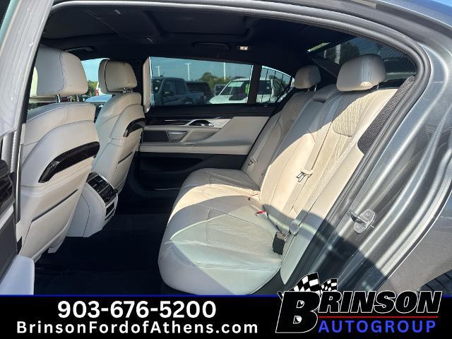 2019 BMW 750i - $24,471