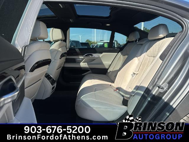 2019 BMW 750i - $24,471