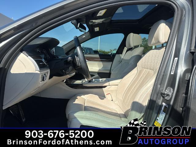 2019 BMW 750i - $24,471