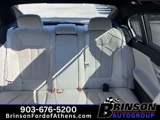 2019 BMW 750i - $24,471