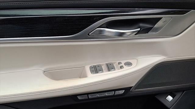 2016 BMW 7 Series 750i xDrive