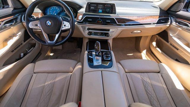 2018 BMW 7 Series 750i xDrive