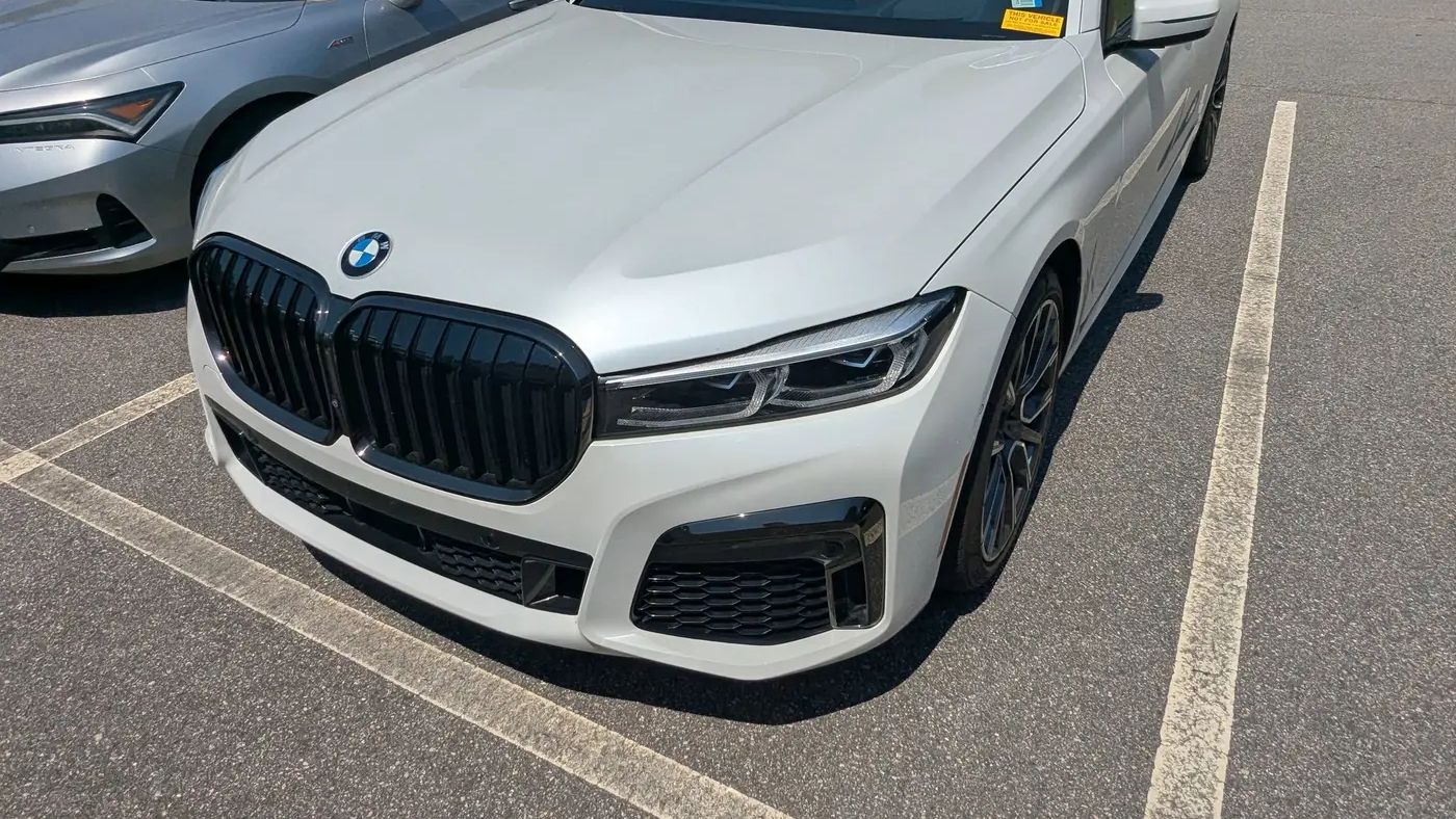 2022 BMW 7 Series 740i
