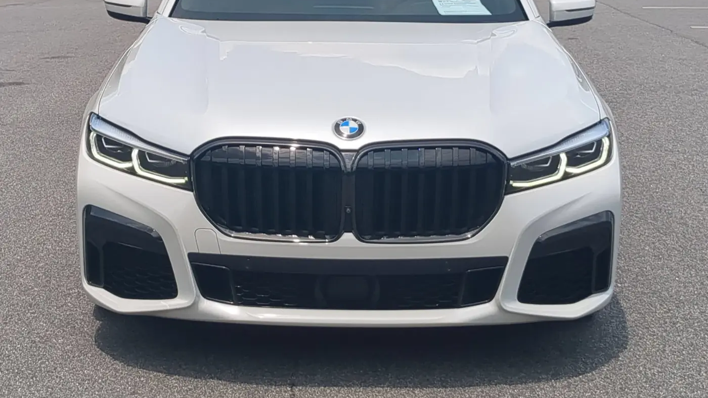 2022 BMW 7 Series 740i