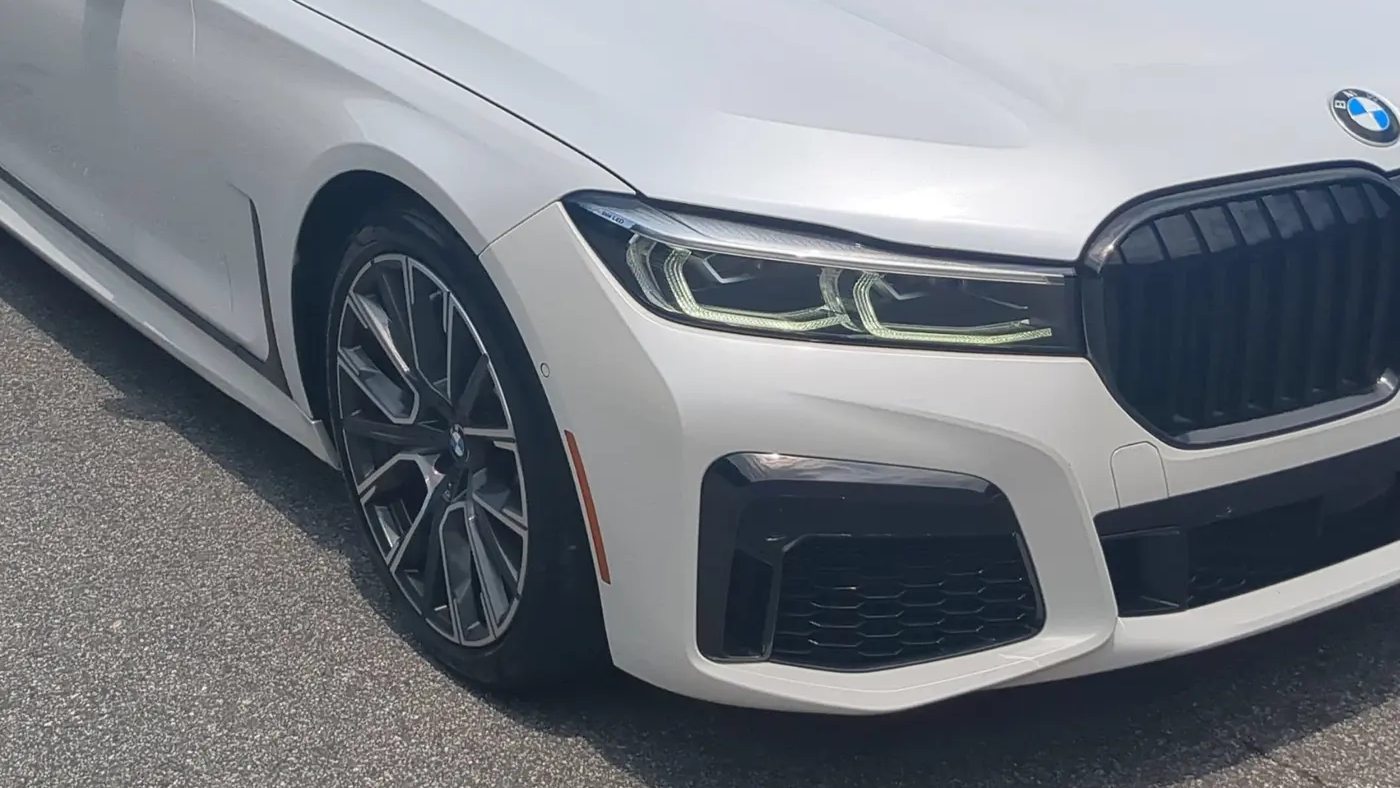 2022 BMW 7 Series 740i