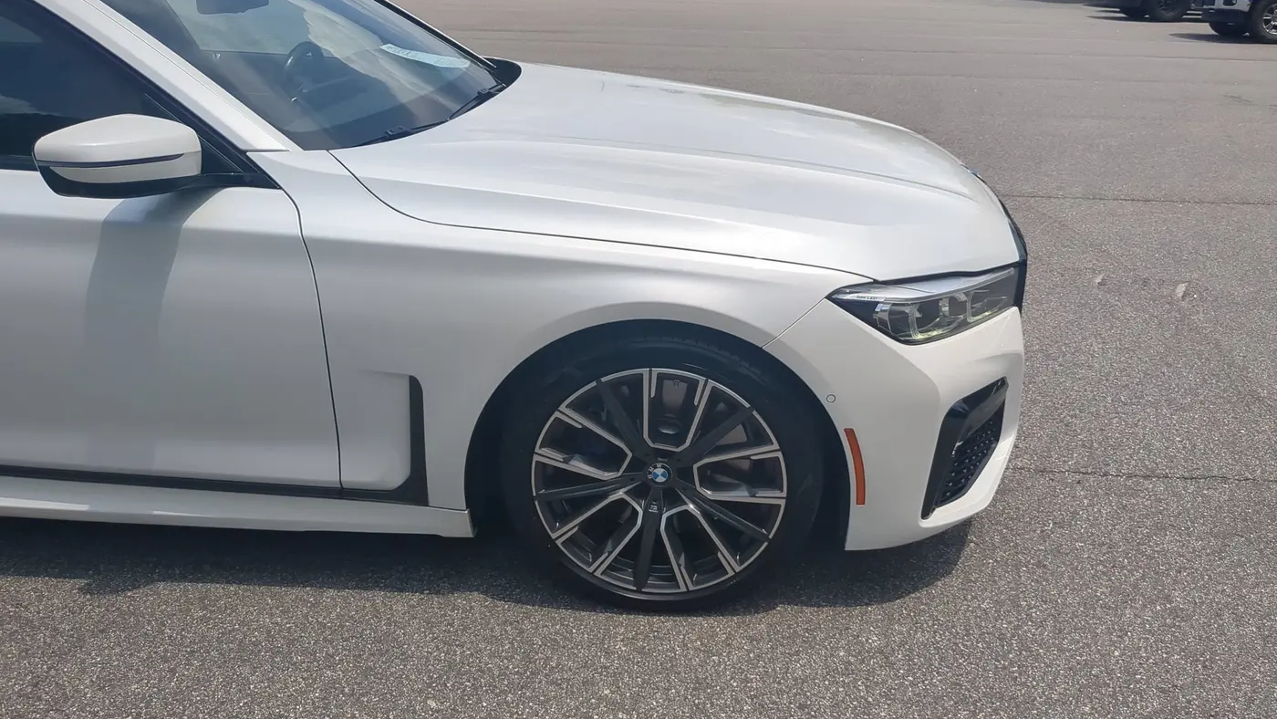 2022 BMW 7 Series 740i