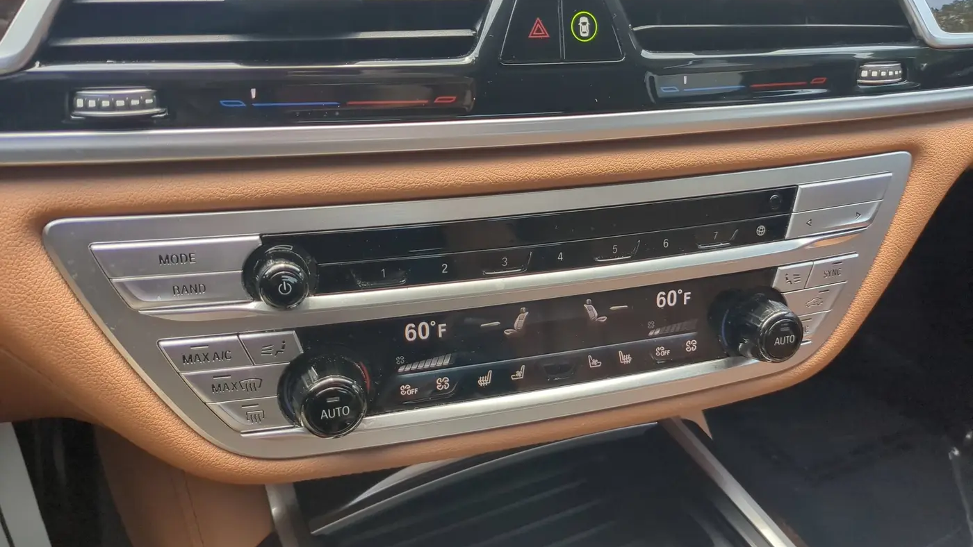2022 BMW 7 Series 740i