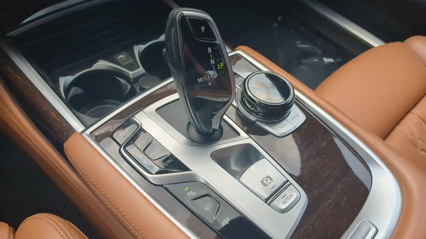 2022 BMW 7 Series 740i