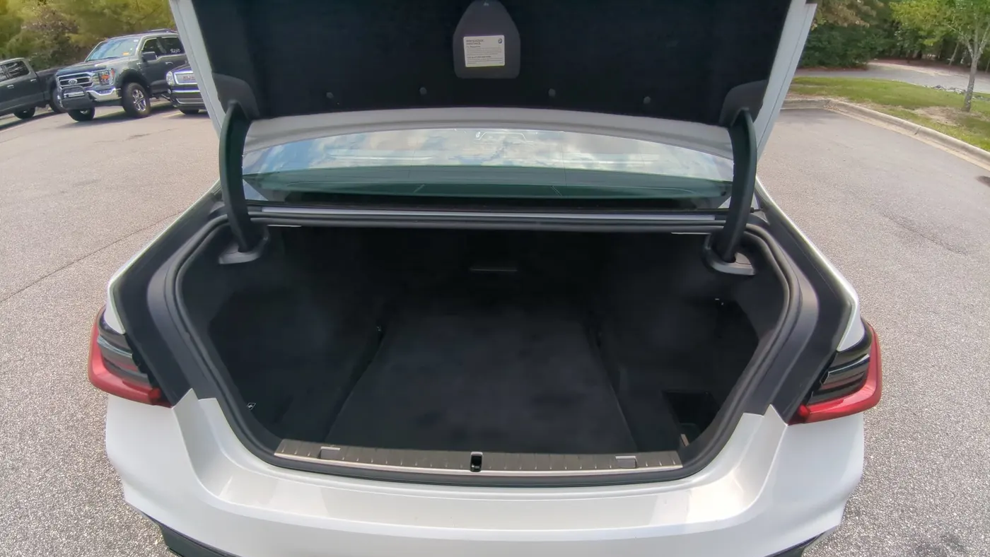 2022 BMW 7 Series 740i