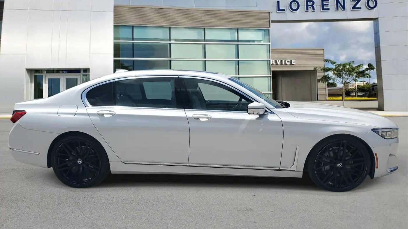 2022 BMW 7 Series 740i