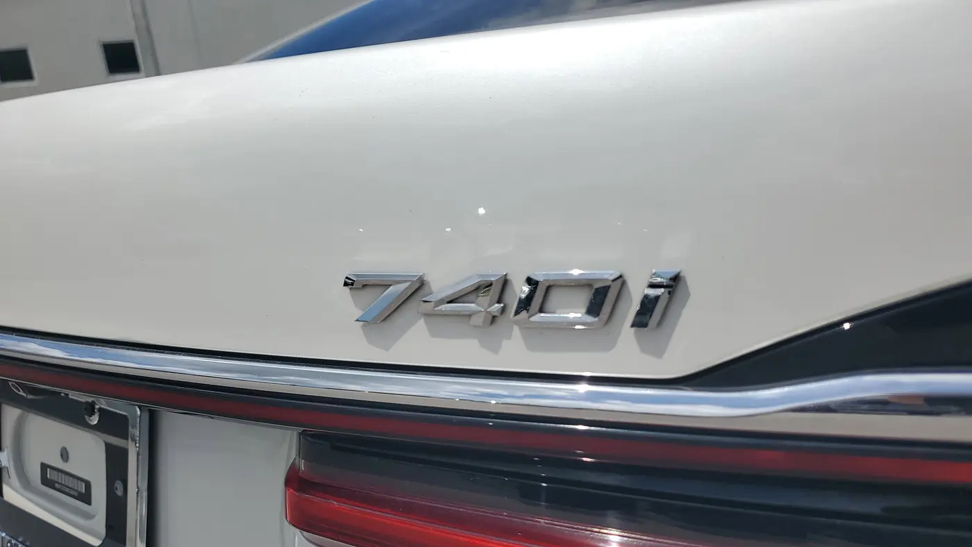 2022 BMW 7 Series 740i