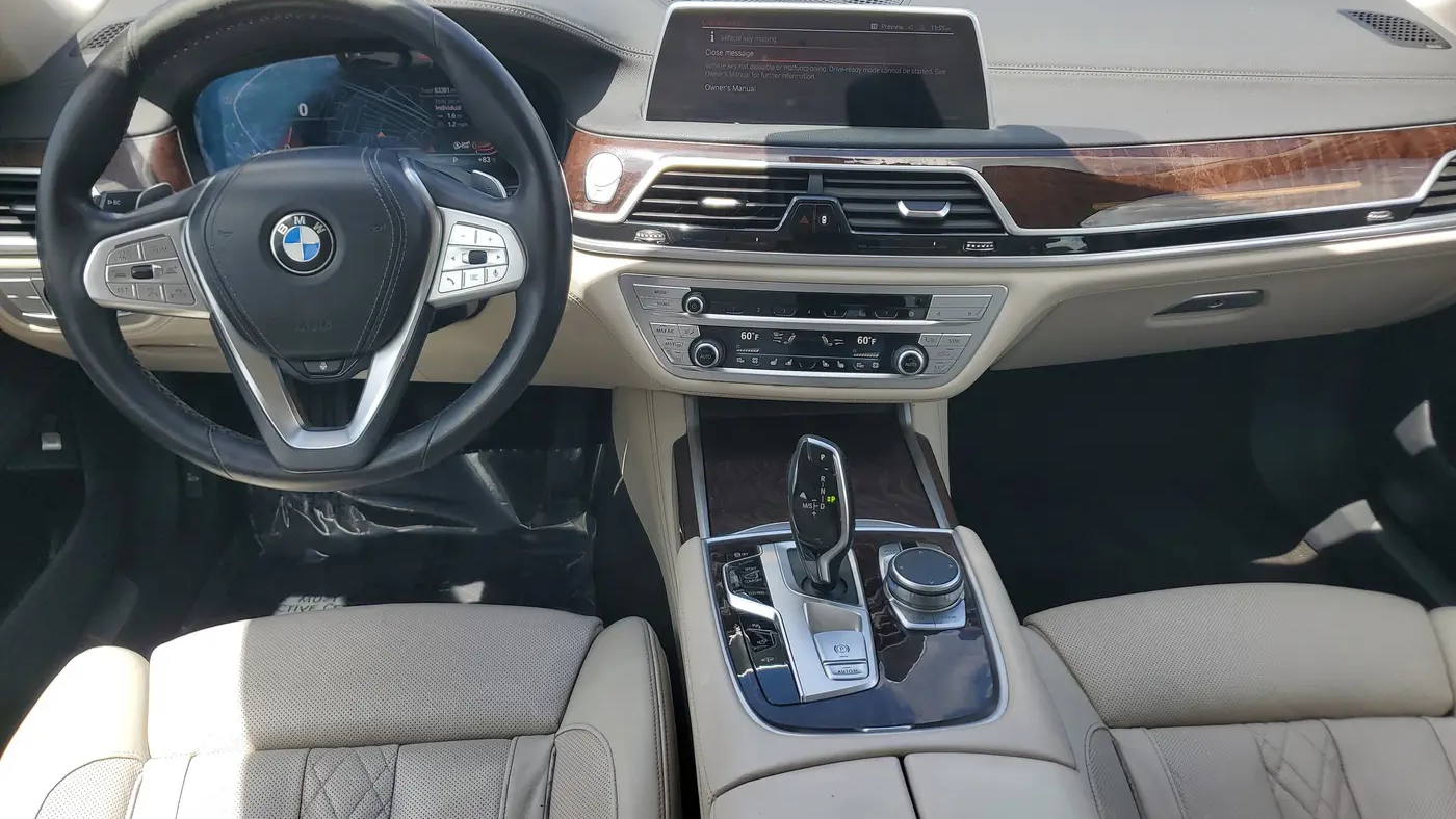 2022 BMW 7 Series 740i